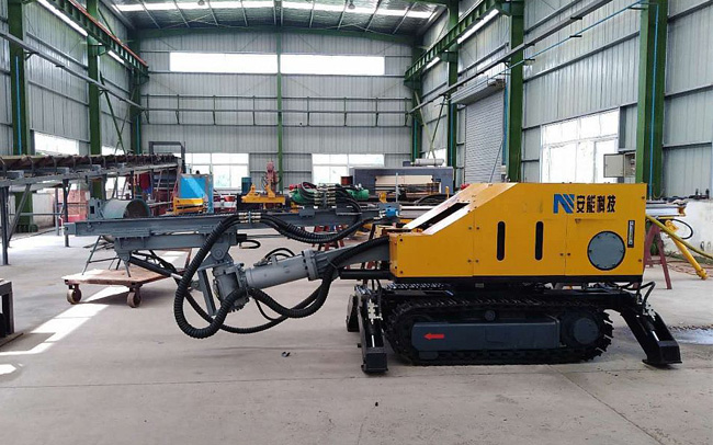 AMZ1-30履帶式液壓掘進臺車